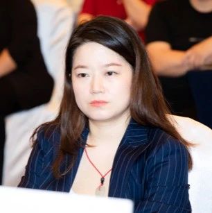 叛逆的90后美女律师，从“不服管”到“认同管”的向上突围之路